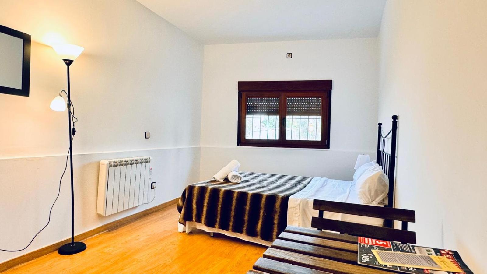 Appartement Apartamento Completo Para 8 Personas A 5 Minutos Del Aeropuerto E Ifema à Madrid Extérieur photo