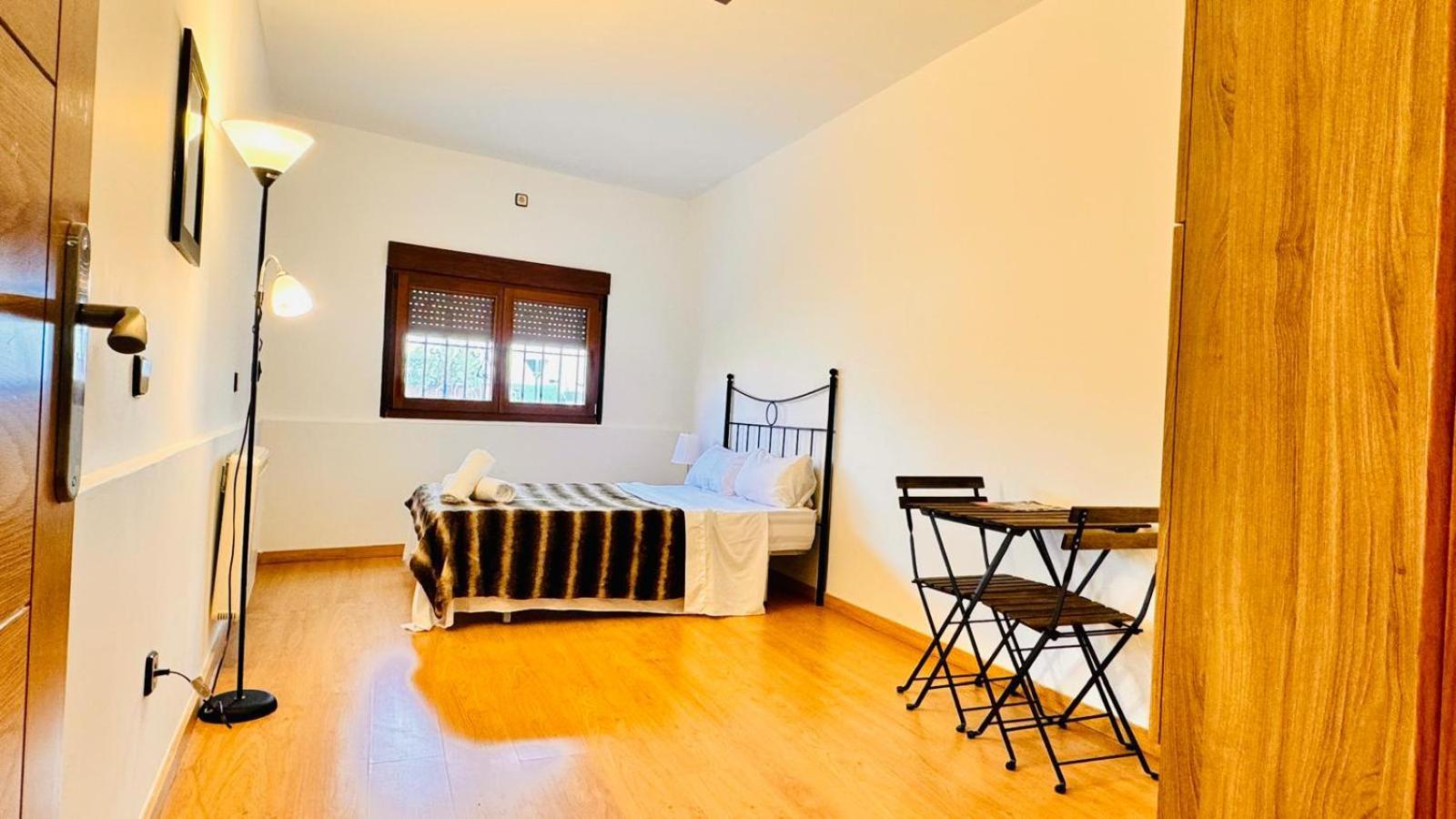 Appartement Apartamento Completo Para 8 Personas A 5 Minutos Del Aeropuerto E Ifema à Madrid Extérieur photo