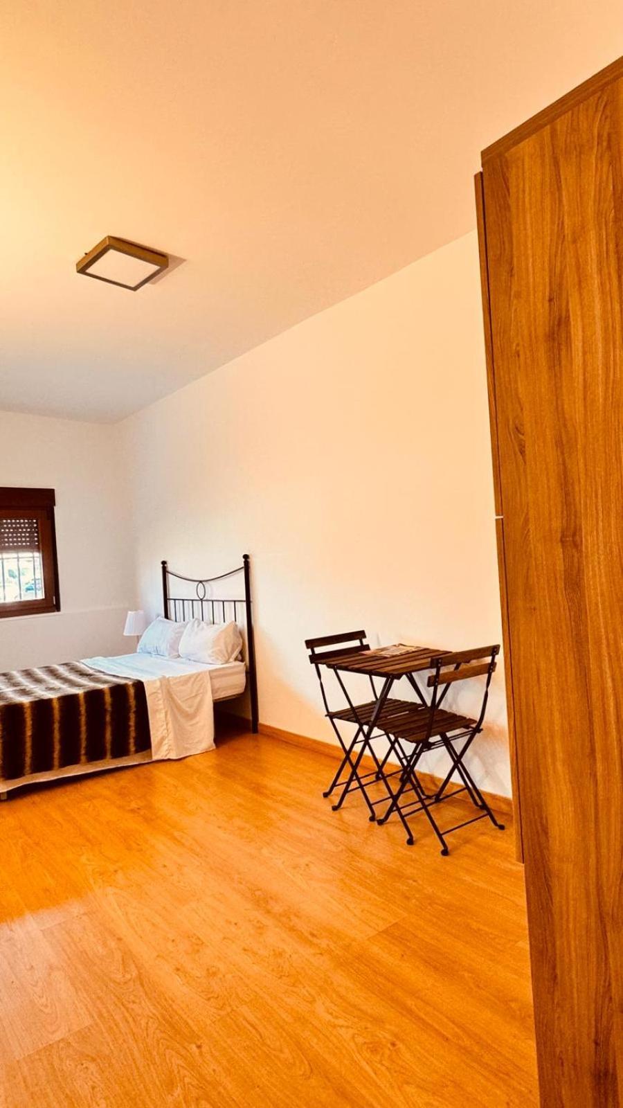 Appartement Apartamento Completo Para 8 Personas A 5 Minutos Del Aeropuerto E Ifema à Madrid Extérieur photo